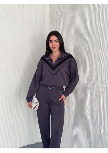 Dik Yaka Yarım Fermarlı Garnili Modal Kumaş Takım fiyatları