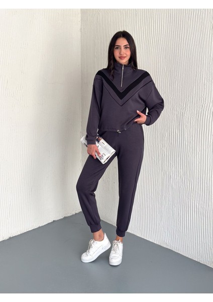 Dik Yaka Yarım Fermarlı Garnili Modal Kumaş Takım indirimleri