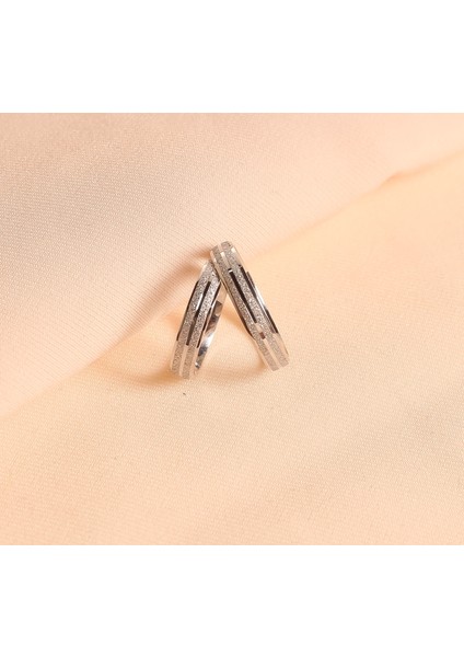 Iki Şeritli Simli Kadın Alyans