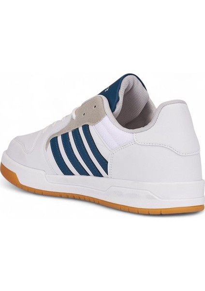 2200 Genç Sneaker modelleri