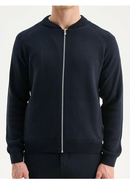 Standart Kalıp Kolej Yaka Erkek Triko Hırka (W5) modelleri