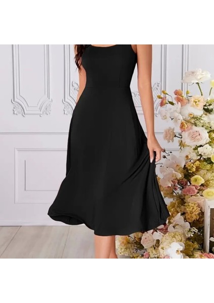 Kadın Askılı Geometrik Yakalı Geniş Kesim Detaylı Ithal Krep Elbise