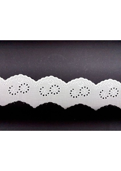 Çiçek Desenli Beyaz Güpür 1 Metre fiyatları