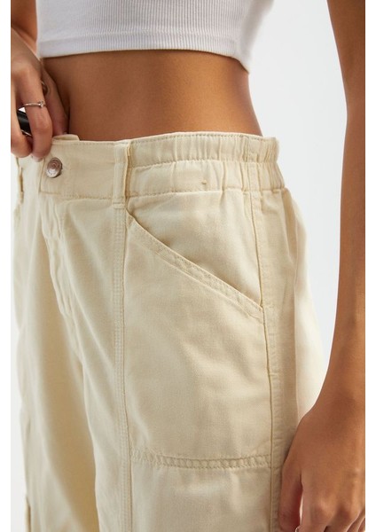 Kadın Orta Bel Fermuarlı Cargo Pantolon Beyaz fırsatları