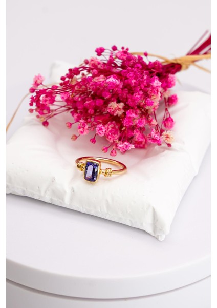 Dikdörtgen Tanzanit Taşlı Altın Yüzük – 14 Ayar Zarif ve Modern Tasarımlı Altın Aksesuar modelleri