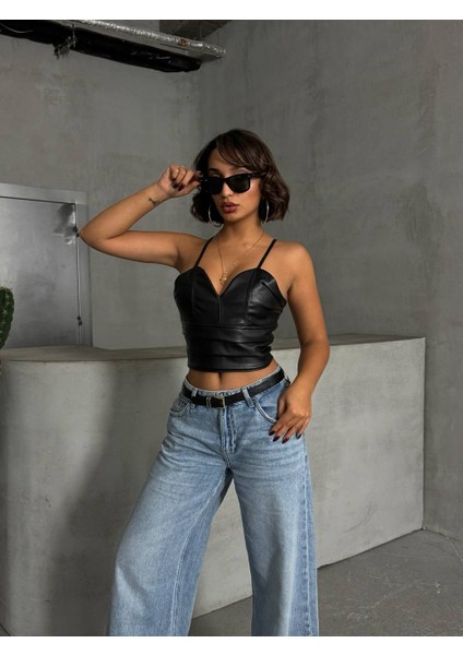 Siyah Renk Suni Deri Crop