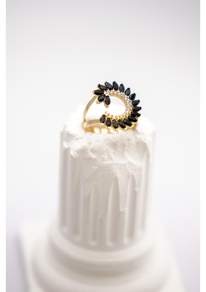 14 Ayar Altın Oniks Taşlı Açık Form Fantasy Yüzük – Modern Tasarım, Göz Alıcı Siyah Işıltı fırsatları