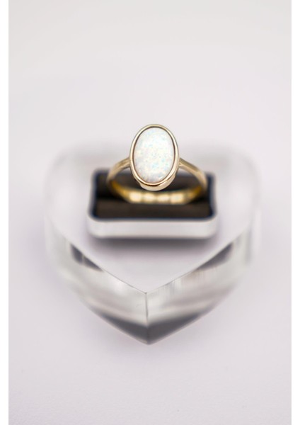 14 Ayar Altın Oval Opal Taşlı Yüzük – Sade Tasarım Sevenler Için Zarif Dokunuş modelleri