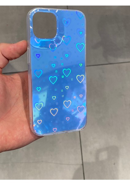 Apple iPhone 13 ve 14 Uyumlu Kalp Desenli Hologram Silikon Kılıf fırsatları