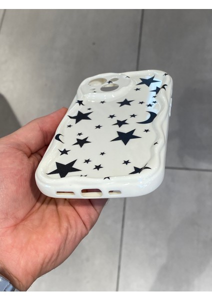 Apple iPhone 13 ve 14 Uyumlu Ay Yıldız Desenli Sert Silikon Kılıf fiyatları