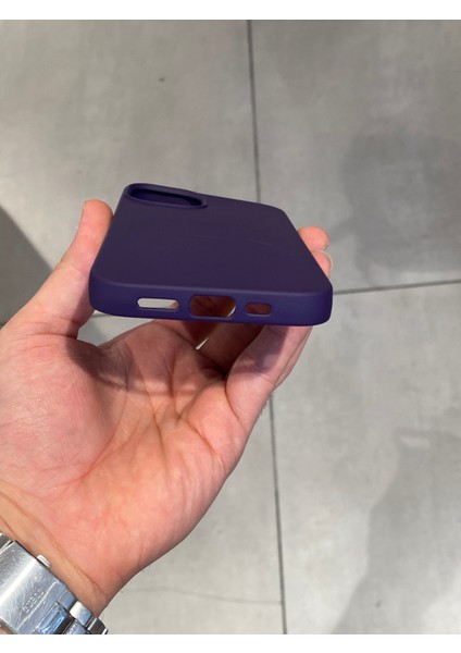 Apple iPhone 13 ve 14 Uyumlu Darbe Emici Koruyucu İçi Kadife Lansman Silikon Kılıf fırsatları