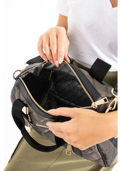 Büyük Boy Lüks El ve Omuz Çantası fiyatları