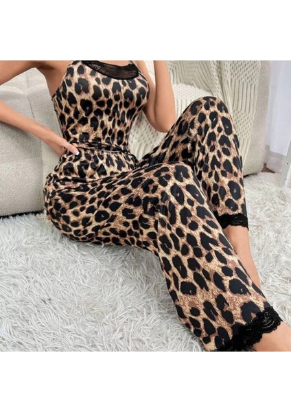 Kadın Ip Askılı Yakası Dantelli Bluz ve Pijama Sandy Ikili Takım