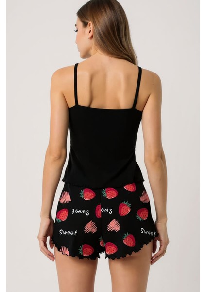 Çilek Baskılı Siyah Askılı Şortlu Pijama Takımı modelleri