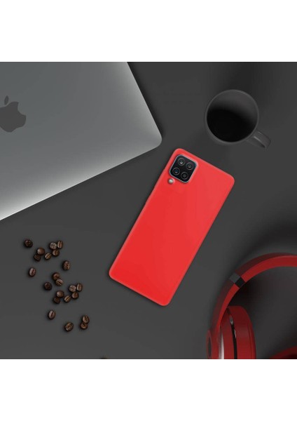 Samsung Galaxy A12 İnce Mat Silikon Kılıf Kırmızı modelleri