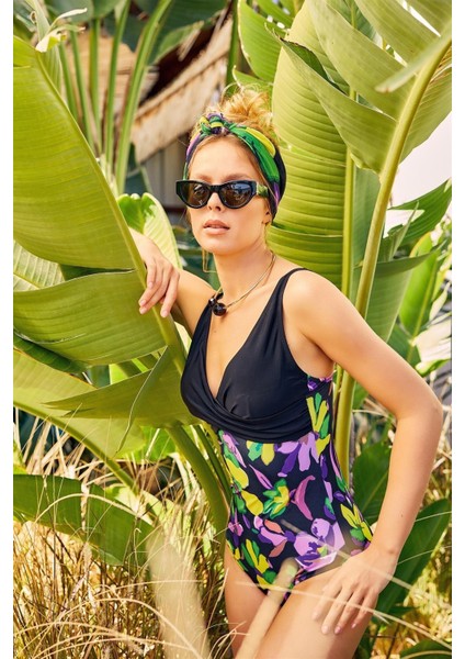 Arias Closet Büyük Beden Siyah Çiçek Desenli Drapeli Mayo