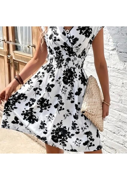 Kadın Kısa Kollu Kruvaze Yakalı Çiçekli Desenli Süprem Elbise fırsatları