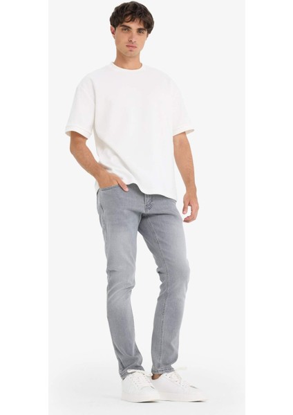 Pedro Slim Fit Dar Kalıp Normal Bel Dar Paça Jean Pantolon D0027AX25AU