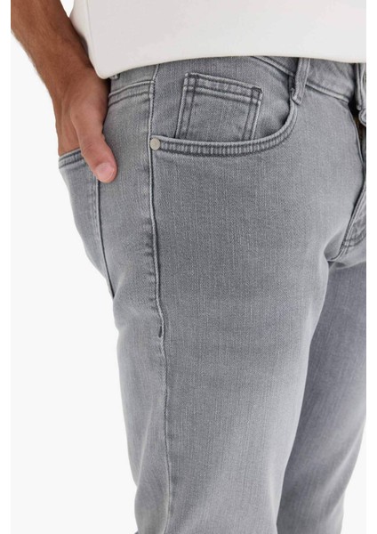 Pedro Slim Fit Dar Kalıp Normal Bel Dar Paça Jean Pantolon D0027AX25AU indirimleri