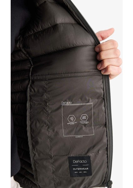 Su İtici Slim Fit Dar Kesim İç Cep Detaylı Kapüşonlu Fermuarlı Cepli Şişme Mont N4661AZ25AU