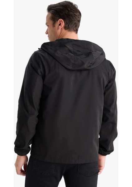 Su İtici Slim Fit Dar Kesim File Astarlı Kapüşonlu Fermuarlı Mevsimlik Baharlık Yağmurluk Mont C5821AX25AU