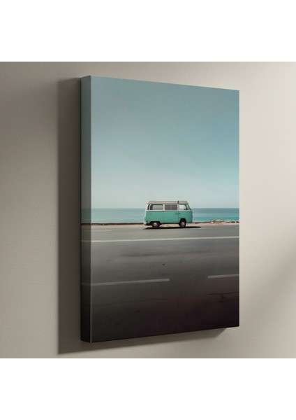 Açık Mavi Sahil Arabası Plaj Manzarası Tablosu