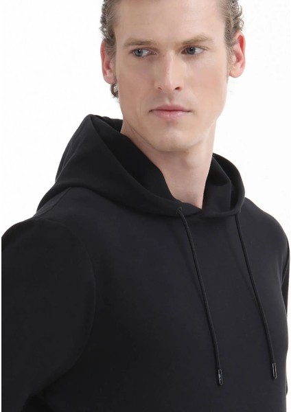 Siyah Kapüşonlu Düz Sweatshırt fırsatları