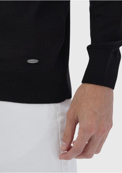 Siyah Tam Balıkçı Yaka Düz Örgü Yün Karışımlı Triko Kazak indirimleri