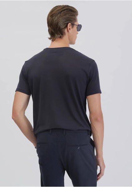 Lacivert Düz Bisiklet Yaka T-Shirt indirimleri