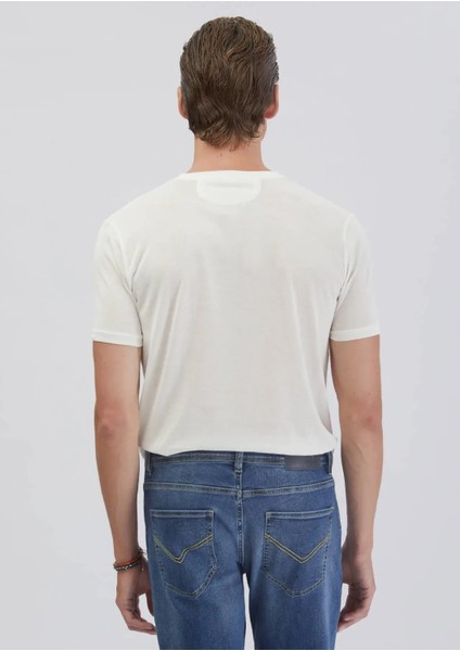 Beyaz Düz Bisiklet Yaka T-Shirt indirimleri