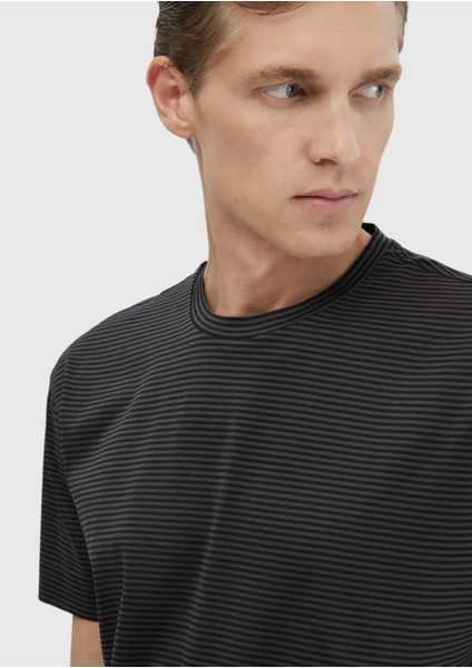 Siyah Çizgili Bisiklet Yaka %100 Pamuk T-Shirt modelleri