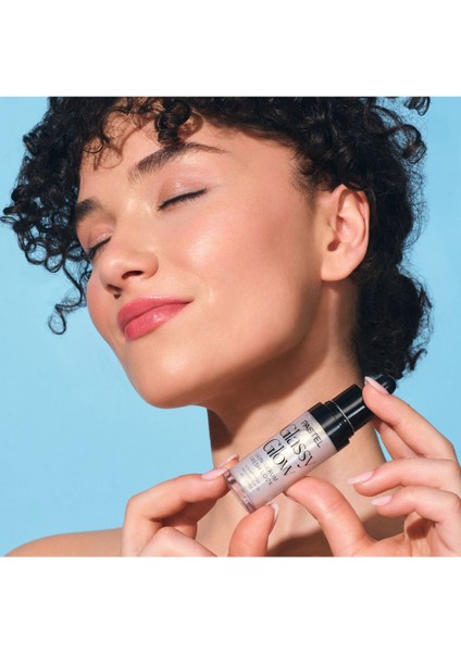 Glassy Glow Cilt Serumu 15 ml Hyaluronik Asitli Yenileyici ve Aydınlatıcı Tüm Cilt Tiplerine Uygun fırsatları