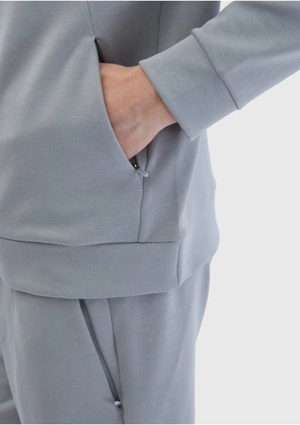 Açık Gri Bisiklet Yaka Düz Sweatshırt indirimleri