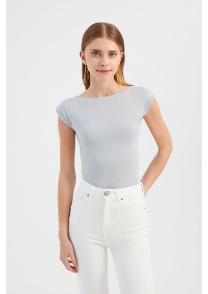 Kadın Arka Kesikli Yuvarlak Yaka Vücut Hugging Üst Grey modelleri