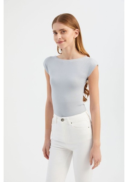 Kadın Arka Kesikli Yuvarlak Yaka Vücut Hugging Üst Grey indirimleri