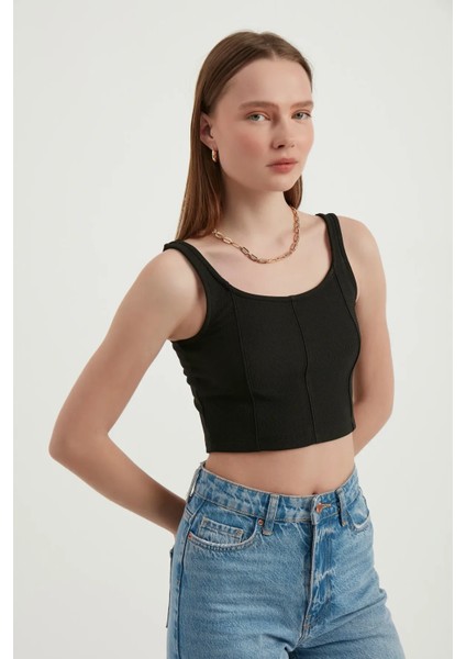 Kadın Scoop Yakalı Temel Askısız Kırpılmış Üst Black fiyatları