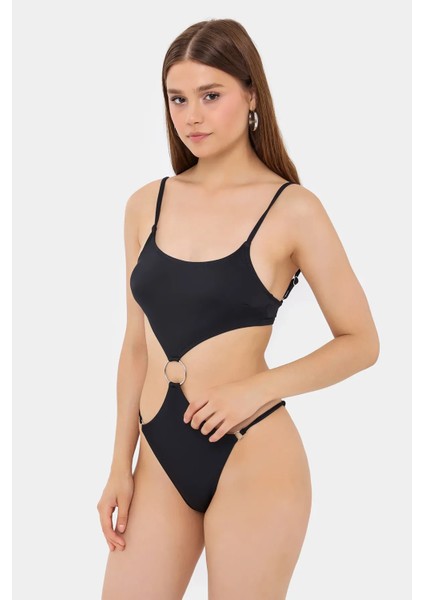 Kadın Yüzme Havuzu Detaylı, Halkalı Sütyen Kesimli Bikini Takımı Natural