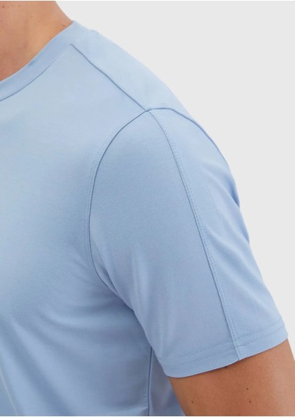 Açık Mavi Bisiklet Yaka T-Shirt fırsatları