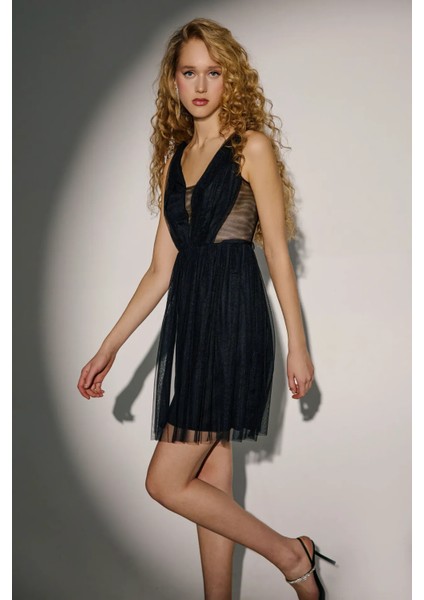 Kadın V Yaka Panelli Mini Skater Tül Elbise Siyah modelleri