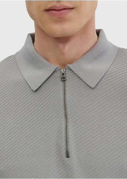 Açık Gri Polo Yaka Jakarlı Triko Kazak indirimleri