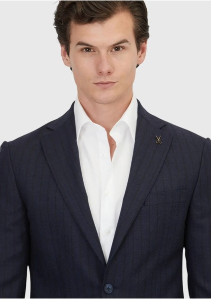 Lacivert Çizgili Zeroweight Slim Fit %100 Yün Takım Elbise modelleri