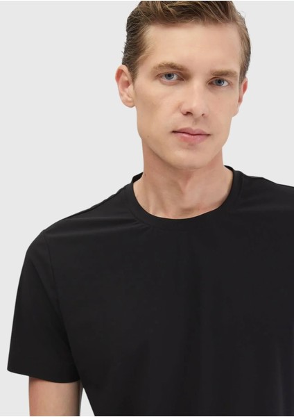 Siyah Düz Bisiklet Yaka T-Shirt fırsatları