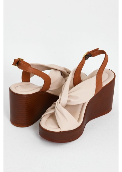 Kadın Dolgu Topuk Deri Sandalet Bej 2310803Y fırsatları