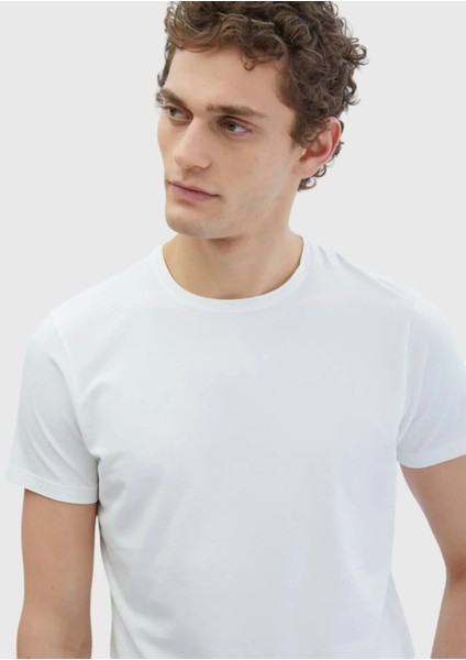 Beyaz Düz Bisiklet Yaka Pamuk Karışımlı T-Shirt modelleri