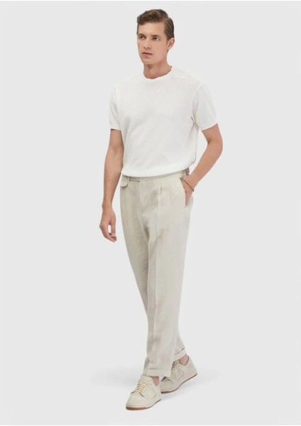 Beyaz Jakarlı Bisiklet Yaka %100 Pamuk T-Shirt modelleri