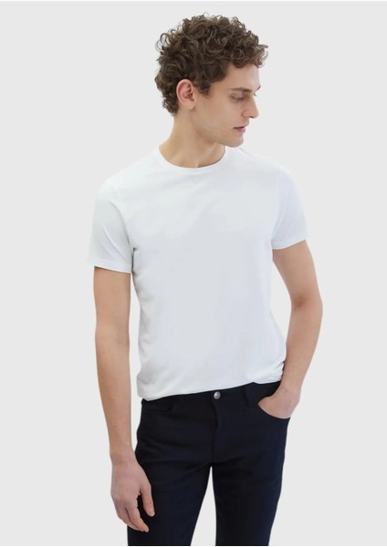 Beyaz Düz Bisiklet Yaka Pamuk Karışımlı T-Shirt