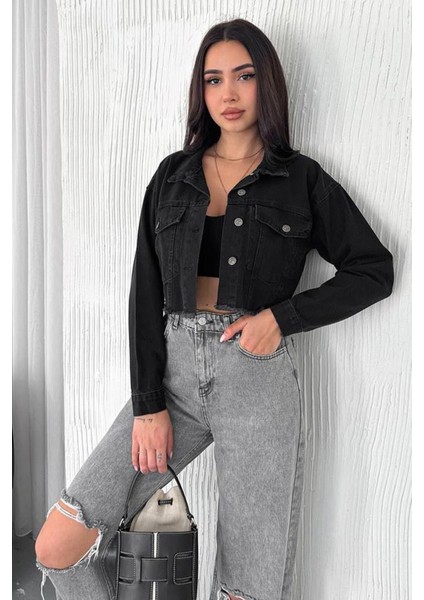 Kadın Siyah Kısa Denim Ceket – Fray Detaylı Sokak Şıklığı