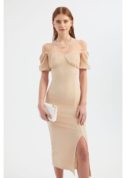 Kadın Yan Yırtmaçlı Fırfırlı Kollu Sweetheart Yakalı Midi Elbise Natural fırsatları