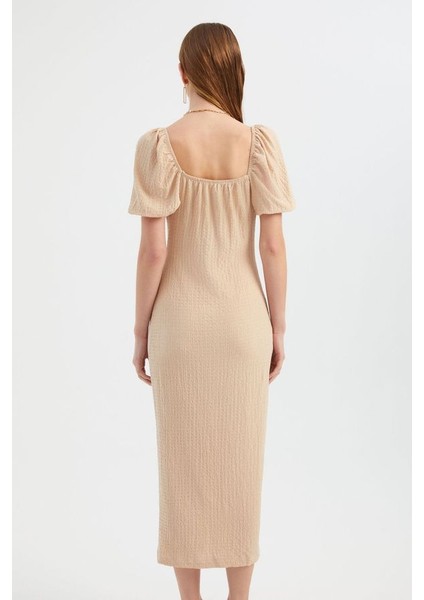 Kadın Yan Yırtmaçlı Fırfırlı Kollu Sweetheart Yakalı Midi Elbise Natural indirimleri