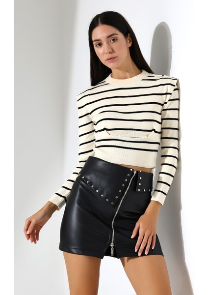 Siyah Deri Zımbalı Mini Etek indirimleri